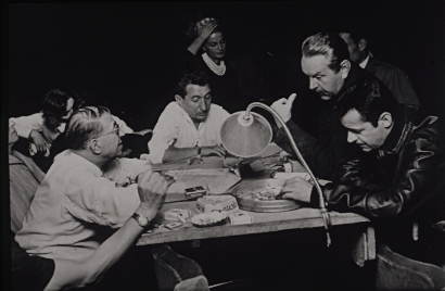 Jean-Paul Sartre, avec les interprètes des « Séquestrés d'Altona »